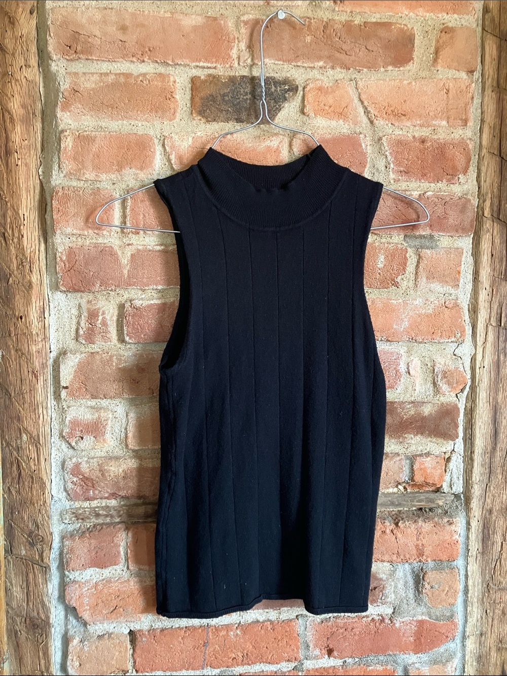 Evereve Black Ribbed Sleeveless Mock Neck sweater Tank